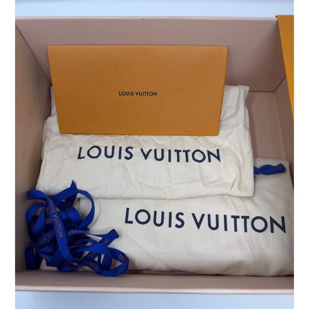 Louis Vuitton Footprint Soccer Sneaker Black Cracked Leather Size 9.5 US 8.5 LV - Picture 9 of 9